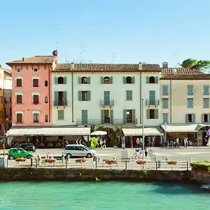 https://casa-girardi.hotelinveneto.com